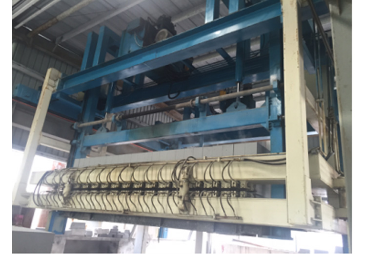 加氣線掰板機(jī)